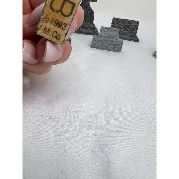 Vintage Graves For Villages or Dioramas Set of 8 - Picture 7 of 7